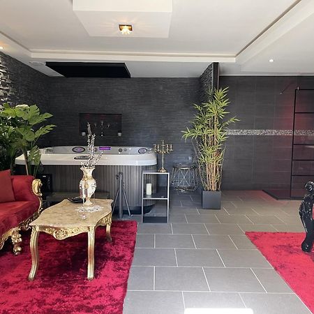 O Venus Spa Sin-le-Noble Luaran gambar