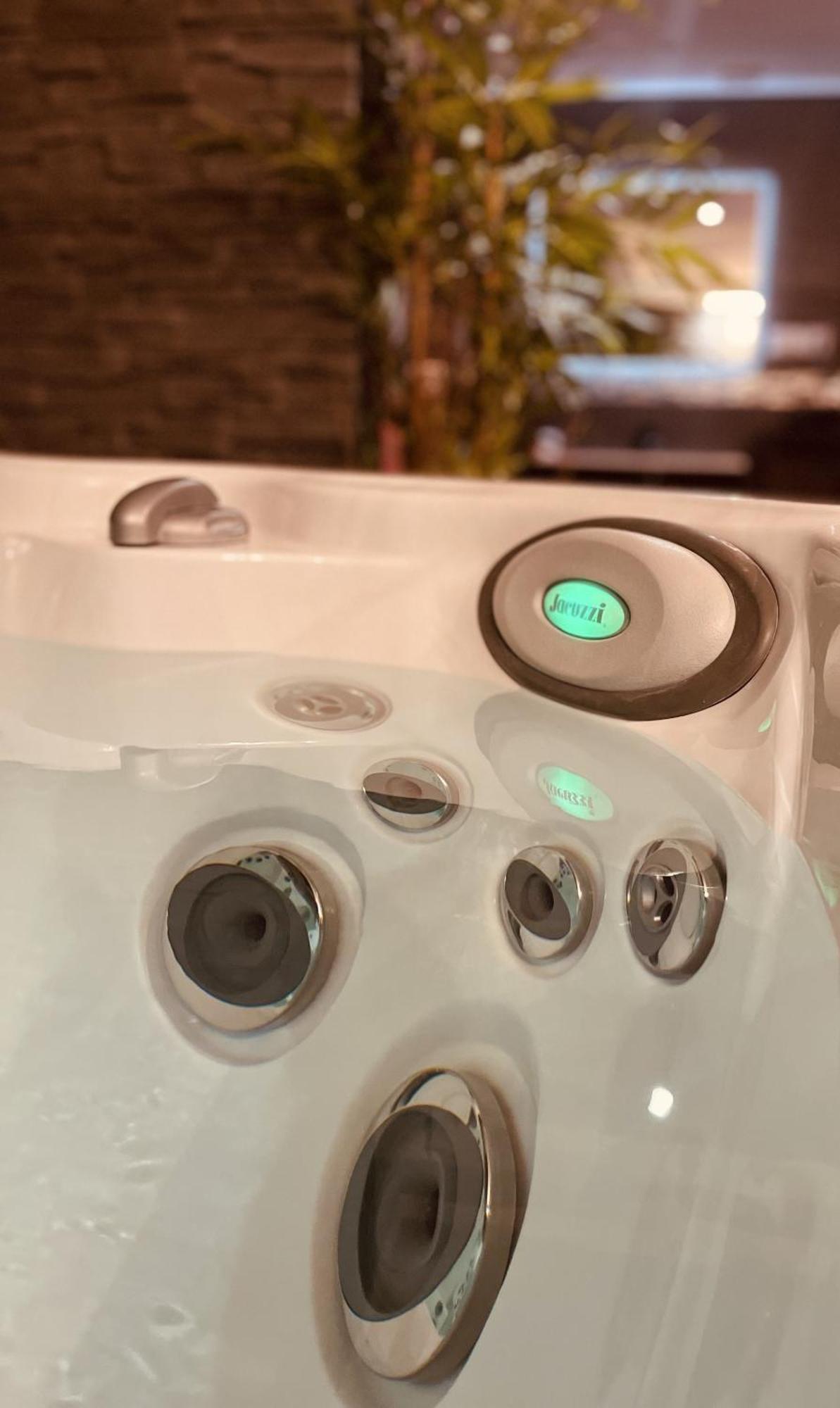 O Venus Spa Sin-le-Noble Luaran gambar
